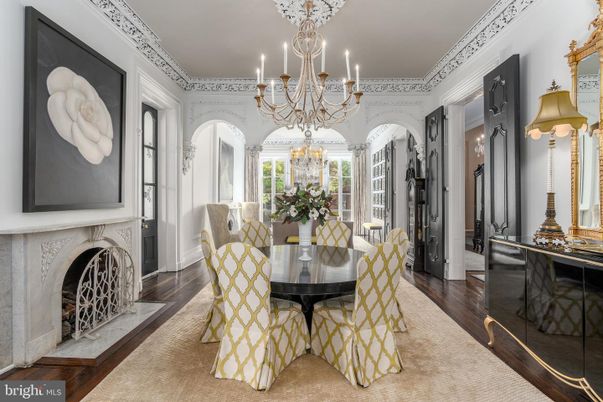 Chandelier, Dining room, Fireplace, Interior, Wood Texture Flooring