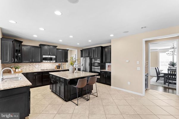 Dining room, Interior, Kitchen, Recessed Lighting, Stainless Steel Appliances