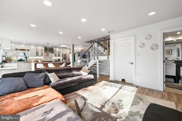 Dining room, Interior, Kitchen, Living room, Pendant Lights, Recessed Lighting, Wood Texture Flooring