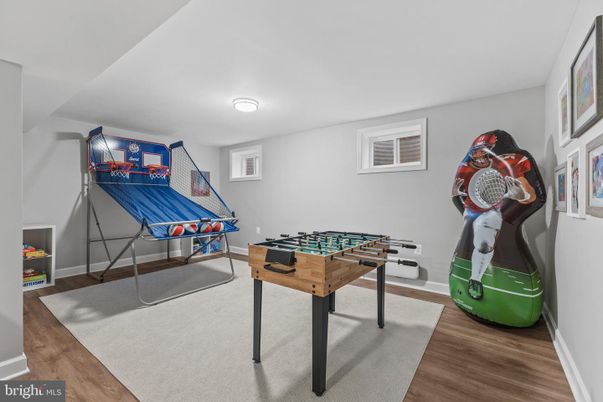 Game Room, Interior, Wood Texture Flooring