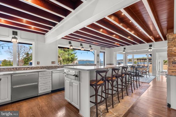 Dining room, Interior, Kitchen, Pendant Lights, Wooden Beams, Wooden Ceilings, Wood Texture Flooring