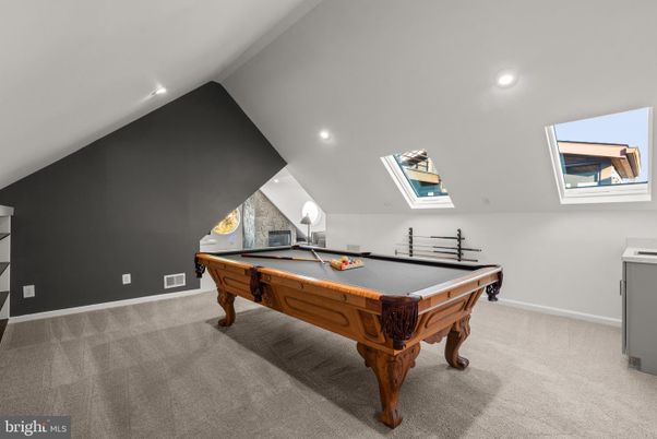 Billiard Table, Game Room, Interior, Recessed Lighting