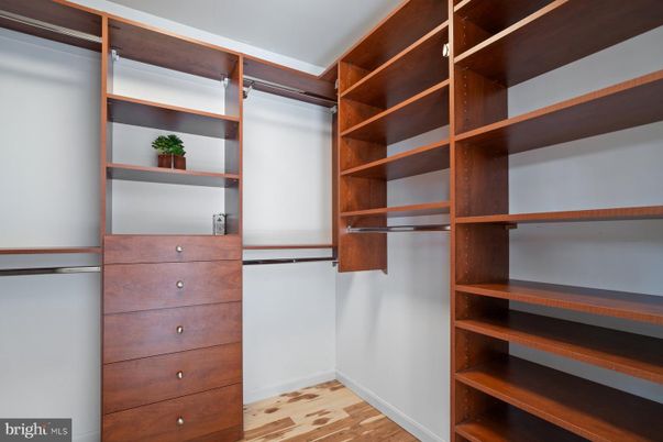 Interior, Walk-in Closets, Wood Texture Flooring