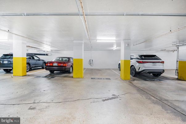Garage, Interior