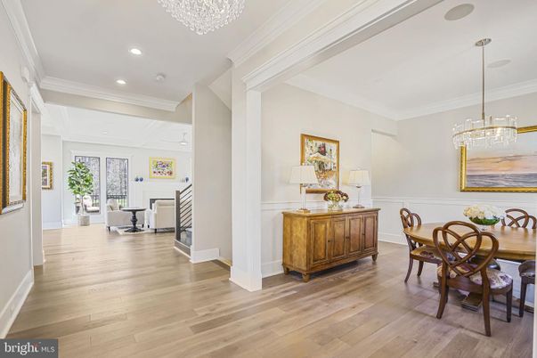 Chandelier, Dining room, Interior, Pendant Lights, Recessed Lighting, Wood Texture Flooring