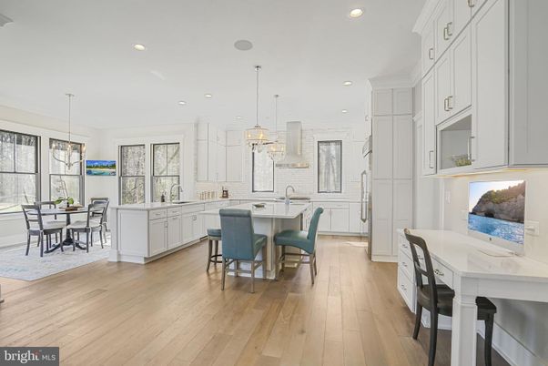 Dining room, Interior, Kitchen, Pendant Lights, Recessed Lighting, Wood Texture Flooring