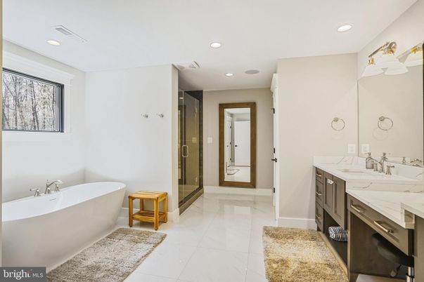 Bathroom, Dual Sink Vanities, Free Standing Baths, Glass Shower, Interior, Recessed Lighting
