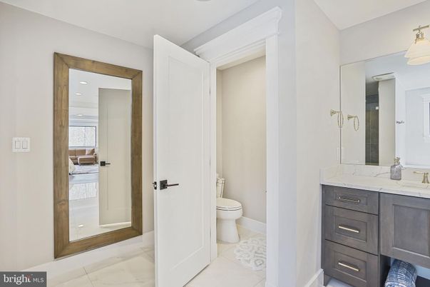 Bathroom, Interior, Marble, Recessed Lighting