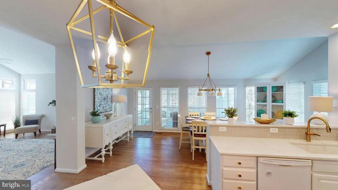 Dining room, Interior, Kitchen, Pendant Lights, Recessed Lighting, Wood Texture Flooring