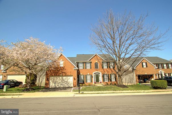 Attached, Exterior, Facade, Brick Facade, French Provincial