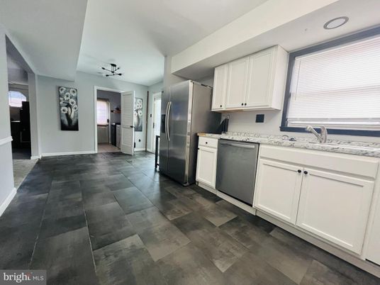 Interior, Kitchen, Stainless Steel Appliances