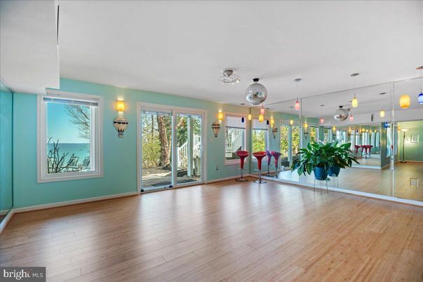 Interior, Pendant Lights, Wood Texture Flooring
