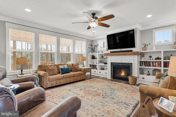 Fireplace, Interior, Living room, Recessed Lighting