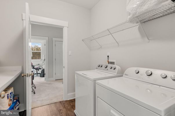 Interior, Utility Closets, Washer, Wood Texture Flooring