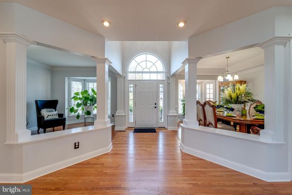Dining room, Interior, Pendant Lights, Recessed Lighting, Wood Texture Flooring