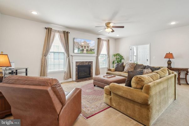 Fireplace, Interior, Living room, Recessed Lighting