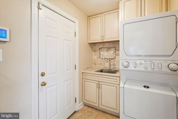 Interior, Utility Closets, Washer