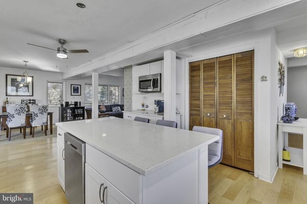 Dining room, Interior, Kitchen, Pendant Lights, Wood Texture Flooring