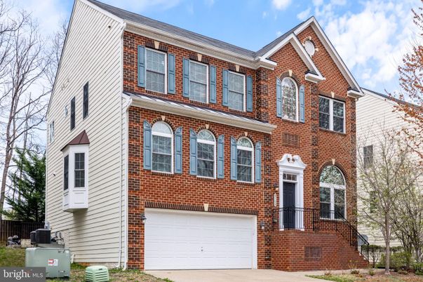 Attached, Exterior, Facade, Brick Facade, Rowhouse