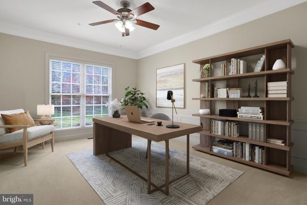Home Office, Interior
