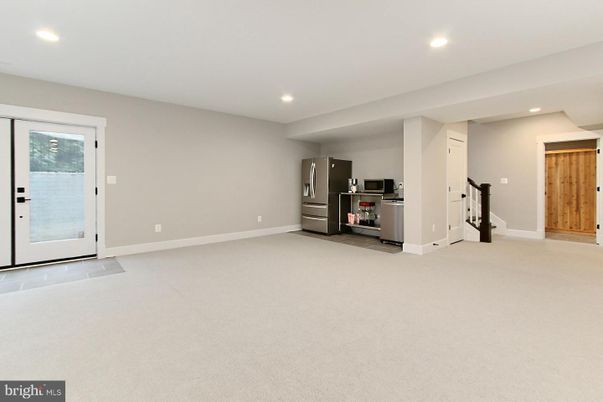 Empty room, Interior, Kitchen, Recessed Lighting