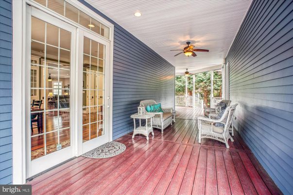 Exterior, Wood Texture Flooring