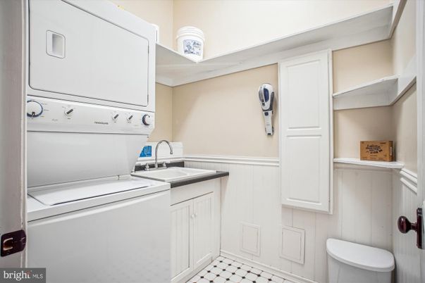 Interior, Utility Closets, Washer