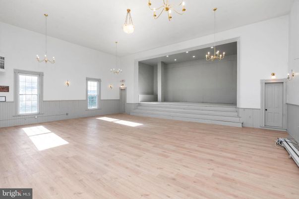 Chandelier, Empty room, Interior, Pendant Lights, Recessed Lighting, Wood Texture Flooring