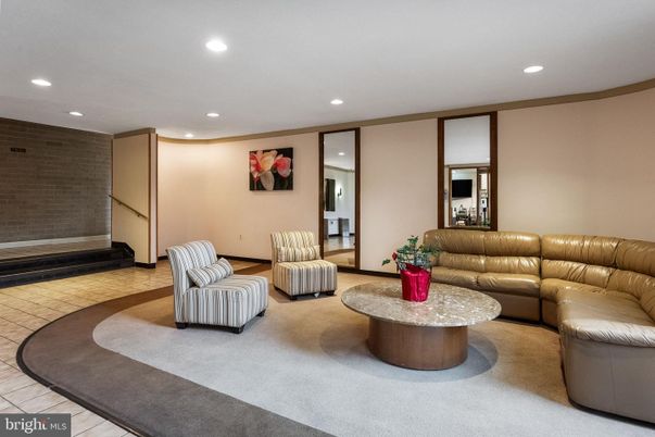 Interior, Living room, Recessed Lighting, Stone Walls