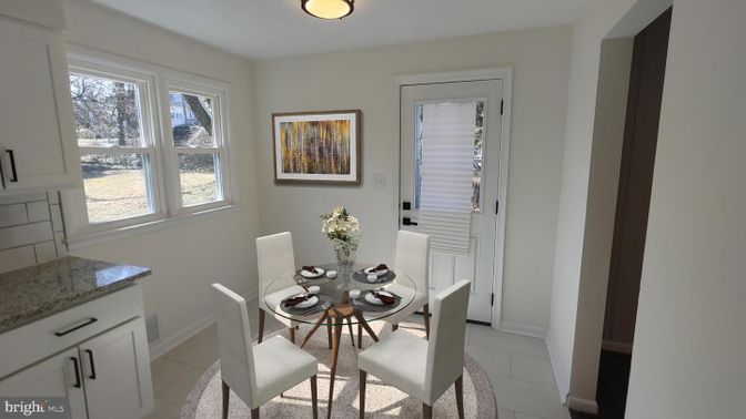 Dining room, Interior