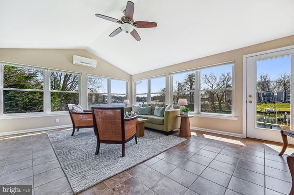Dining room, Interior, Living room, Sun Room
