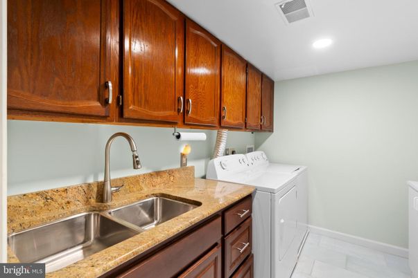Interior, Recessed Lighting, Washer