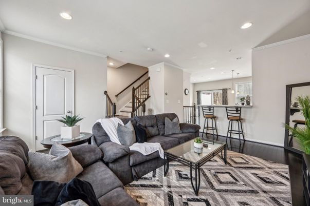 Interior, Kitchen, Living room, Pendant Lights, Recessed Lighting, Wood Texture Flooring