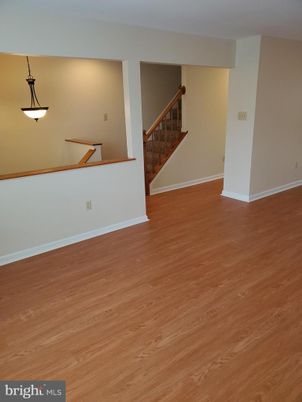 Interior, Pendant Lights, Wood Texture Flooring