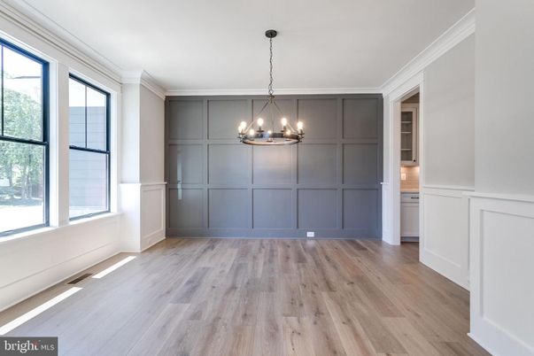 Chandelier, Empty room, Interior, Pendant Lights, Wood Texture Flooring