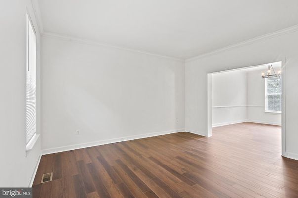 Chandelier, Empty room, Interior, Wood Texture Flooring