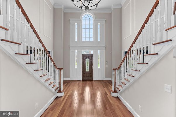 Chandelier, Interior, Wood Texture Flooring