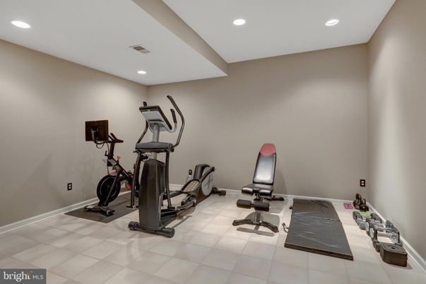 Fitness Equipment, Interior, Recessed Lighting