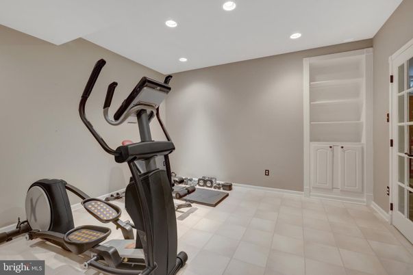 Fitness Equipment, Interior, Recessed Lighting