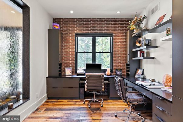Home Office, Interior, Recessed Lighting, Stone Walls, Wood Texture Flooring