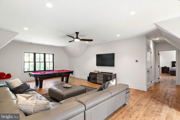 Billiard Table, Game Room, Interior, Living room, Recessed Lighting, Wood Texture Flooring