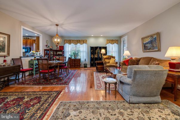 Chandelier, Dining room, Interior, Living room, Pendant Lights, Recessed Lighting, Wood Texture Flooring