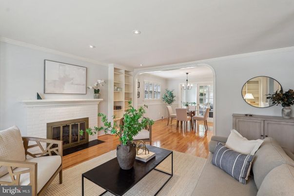 Chandelier, Dining room, Fireplace, Interior, Living room, Recessed Lighting, Wood Texture Flooring