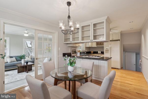 Chandelier, Dining room, Interior, Kitchen, Living room, Recessed Lighting, Wood Texture Flooring