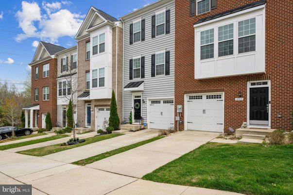 Attached, Exterior, Facade, Brick Facade, Rowhouse