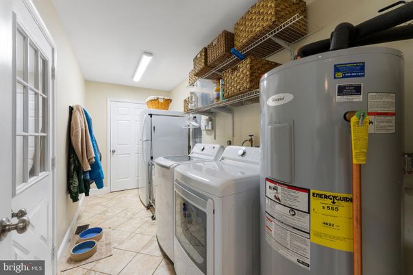 Interior, Washer