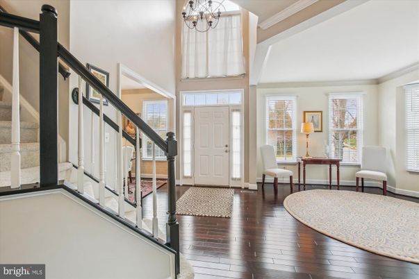 Chandelier, Interior, Wood Texture Flooring