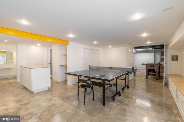 Game Room, Interior, Recessed Lighting