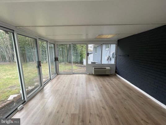Interior, Sun Room, Wood Texture Flooring