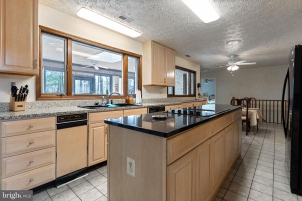 Interior, Kitchen, Recessed Lighting